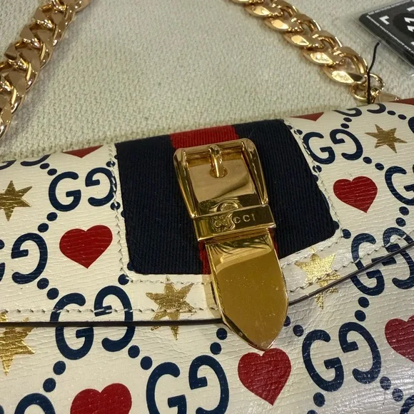 Gucci Limited Edition Leather Sylvie Valentines Day Wallet w/After Market Chain - Picture 5 of 14